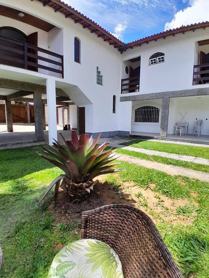 Casas e apartamentos de temporada para 16 pessoas, com jardim e piscina e ainda vista em Teresópolis