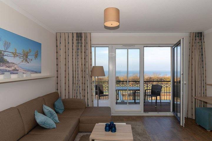 Ferienwohnung für 5 Personen, mit Balkon und Terrasse sowie Pool und Sauna in Börgerende-Rethwisch