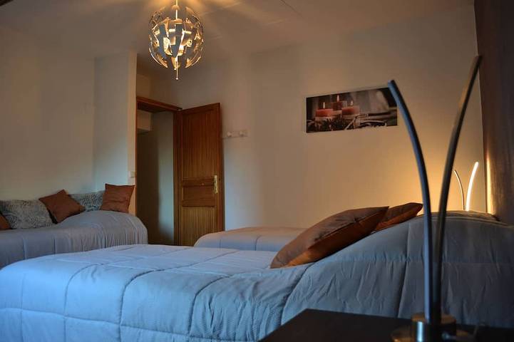 Location de vacances pour 5 personnes, avec terrasse, animaux acceptés à Bèze (homonymie) - 4