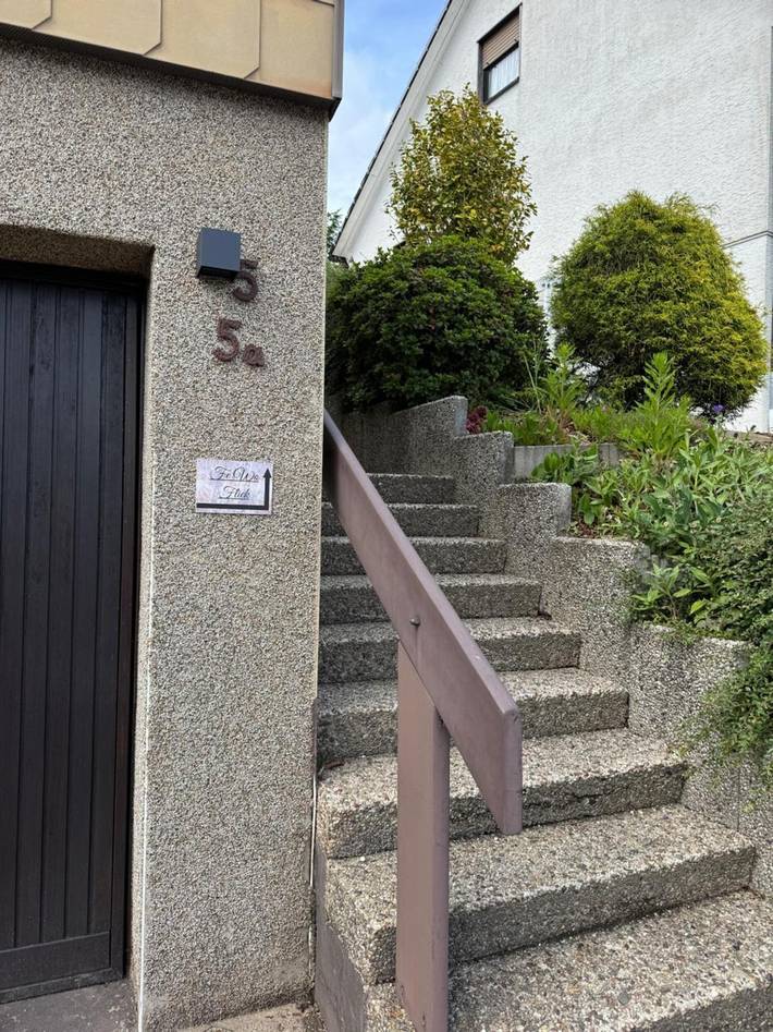 Entire apartment, Holiday Apartment 'FeWo Flick' with Mountain View and Wi-Fi in Märkischer Kreis