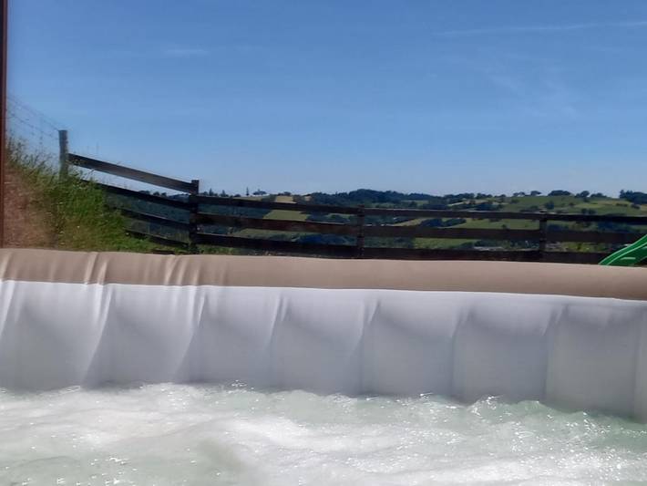 Location de vacances pour 10 personnes, avec jacuzzi et jardin à Saint-Félix-de-Lunel - 2