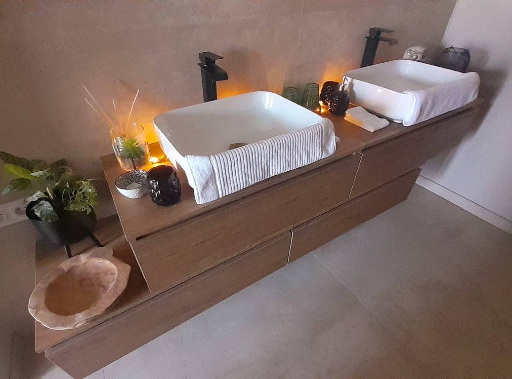 Chambre d'Hôtes avec Borne 11kw "La Bergeronnette" - "La Bergeronnette" B&B in Doudelainville, Région d'Abbeville