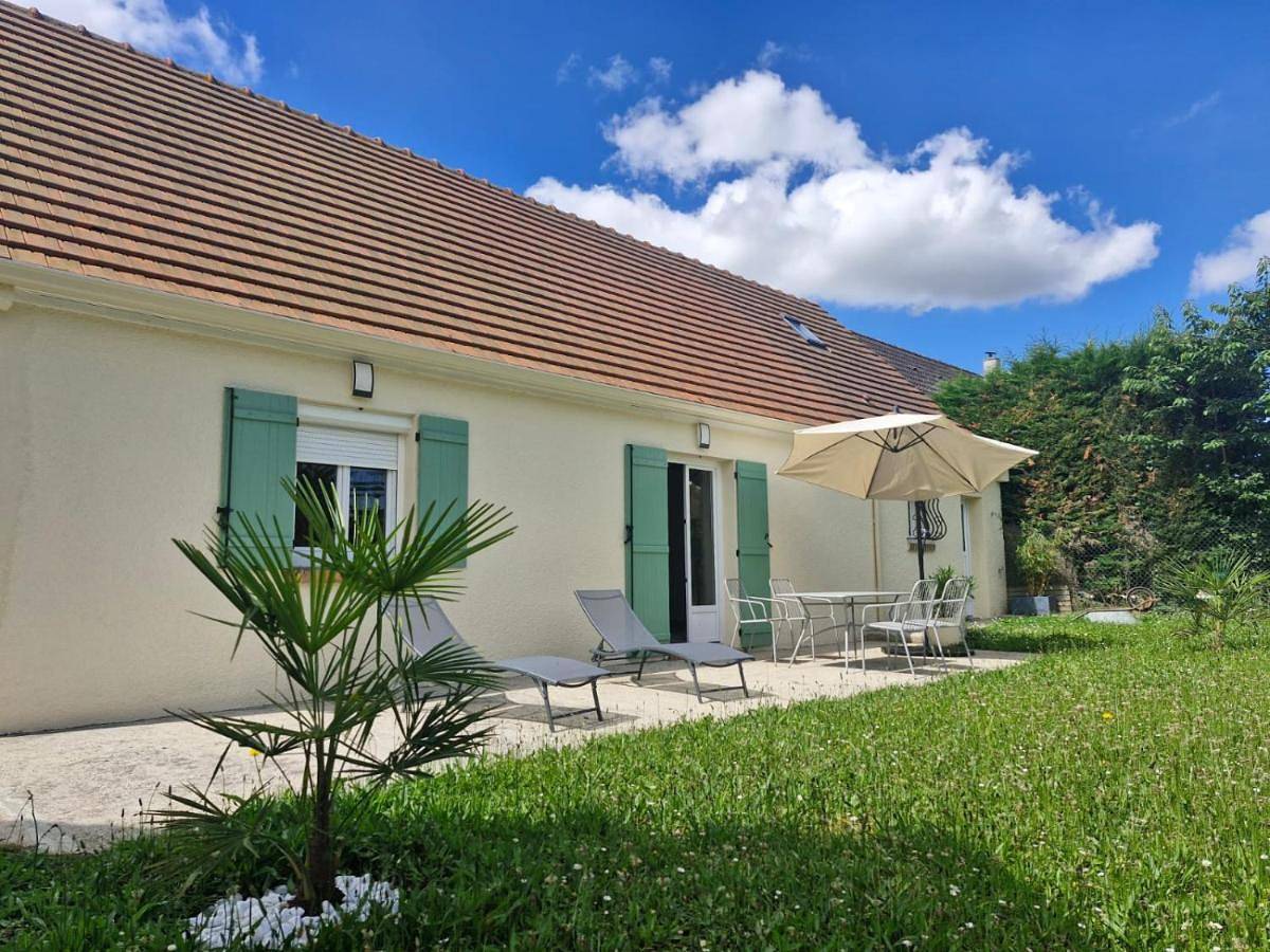 Two-Bedroom House in Chevannes (Essonne), Parc naturel régional du Gâtinais français