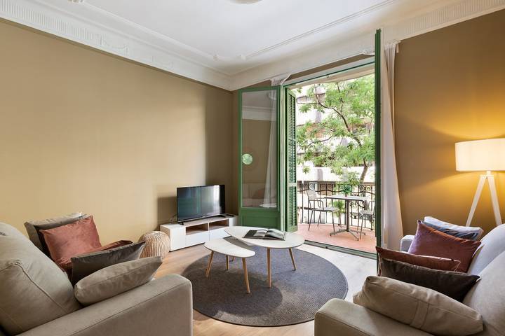 Ferienwohnung für 7 Personen, mit Balkon in Barcelona