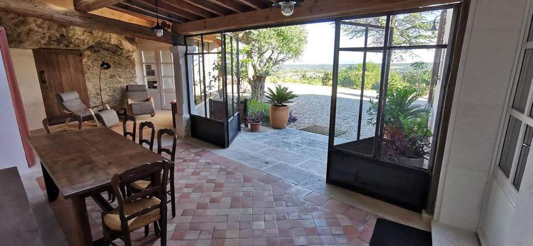 Location de vacances pour 6 personnes, avec vue ainsi que piscine et jardin à Réauville - 4