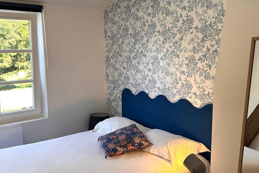 Entire apartment, Maison Duplex Downtown Abbaye avec vue unique in Senlis, Oise