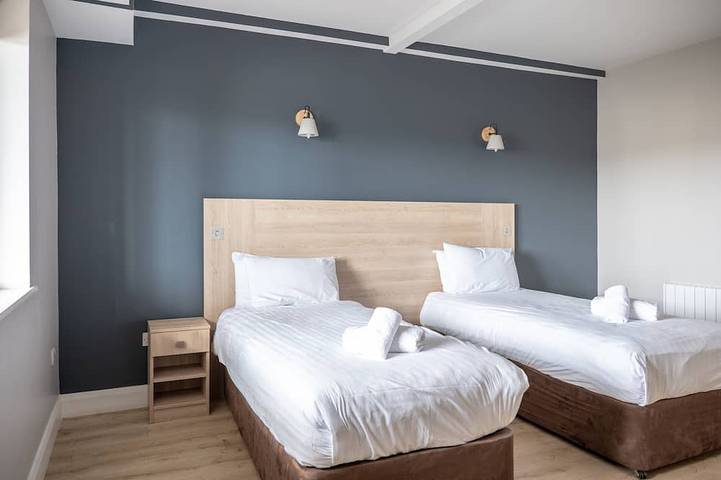 Entire apartment, Breath-taking sea view apartment in Heart of Salthill, Galway in Galway, County Galway