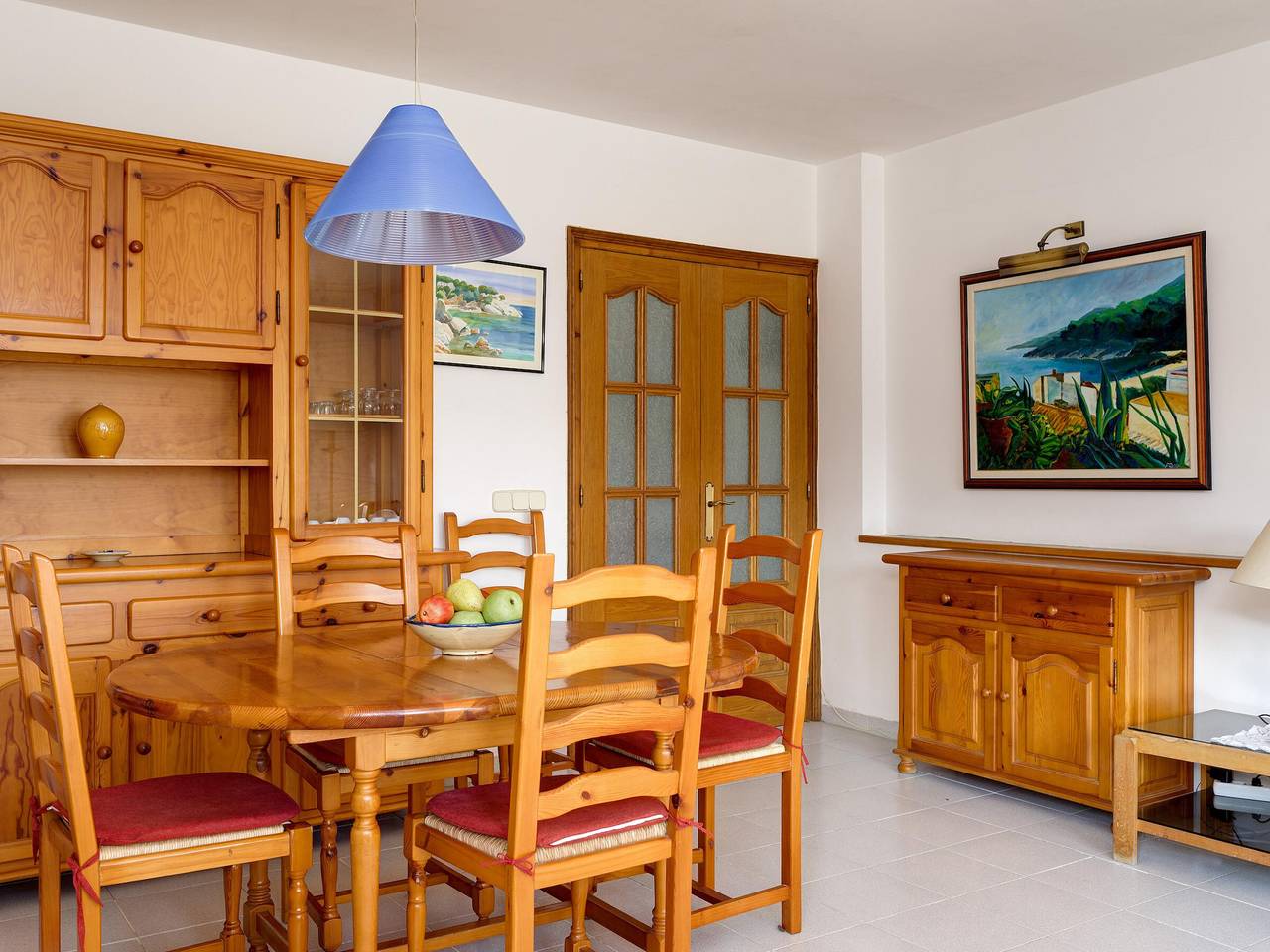 Entire apartment, Sunny Seafront Apartment - 6 guests, Wifi in Platja de Tamariu (Palafrugell), Tamariu