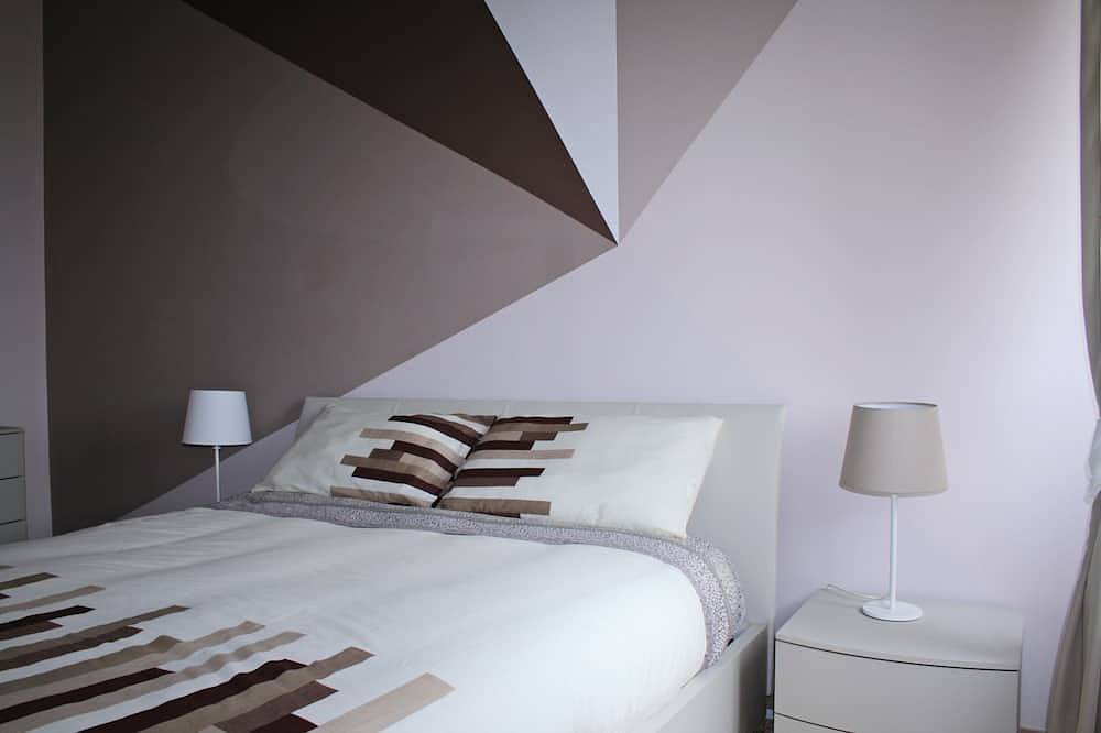 Apartamento entero, Apartamento nuevo y confortable con una espléndida vista del Palacio Real de Caserta in Caserta, Provincia de Caserta