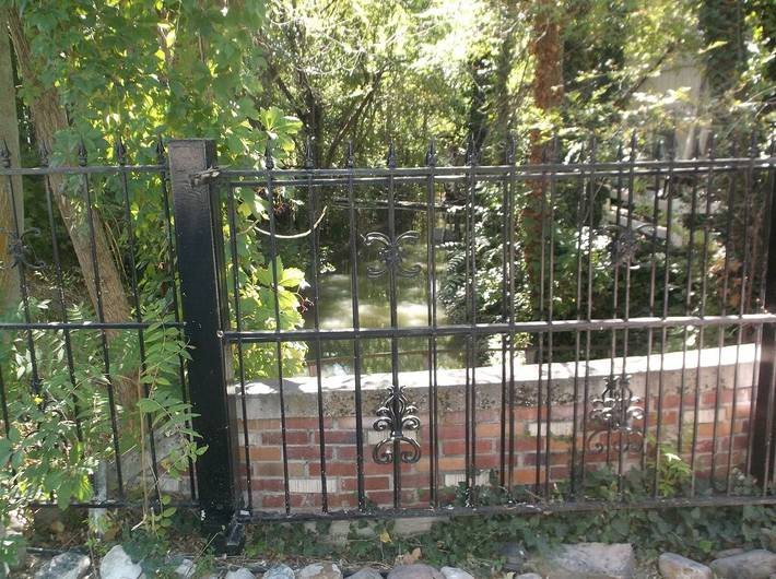 Vacation rental for 6 people, with yard and balcony in Millcreek