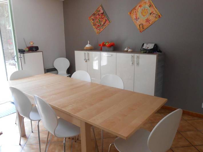 Location de vacances pour 8 personnes, avec terrasse ainsi que jardin et piscine à Roquetaillade - 3