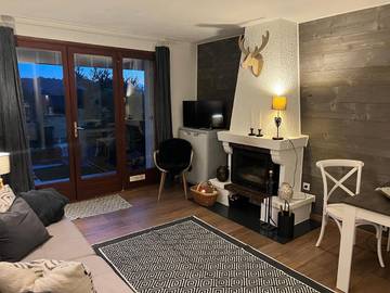 Gîte pour 2 personnes, avec terrasse et vue dans Gréolières les Neiges