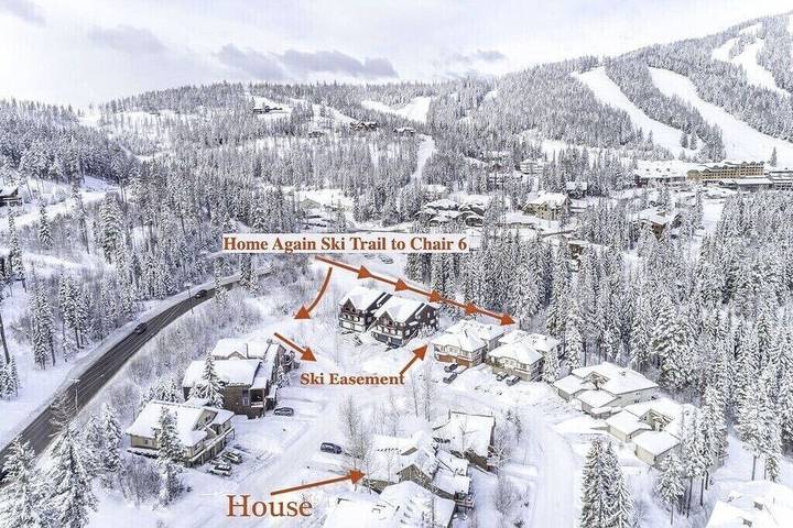 Vacation rental for 16 people, with balcony and yard in Montana