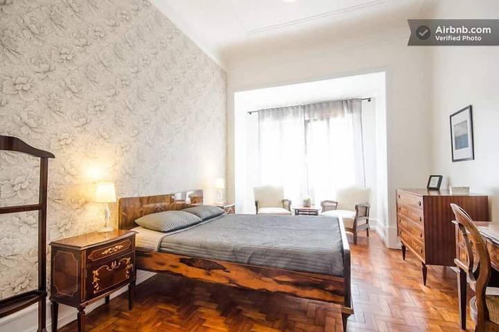 Apartamento entero, Grande, brillante, hermoso | 4 habitaciones<br><br>Ideal para familias, amigos y profesionales. in Avenidas Novas, Costa de Lisboa