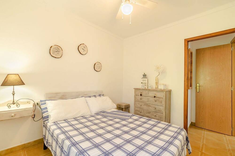 Maravillosa casa de vacaciones privada para 6 personas con Wifi, A/C, Tv y patio in Cala Tuent, Escorca