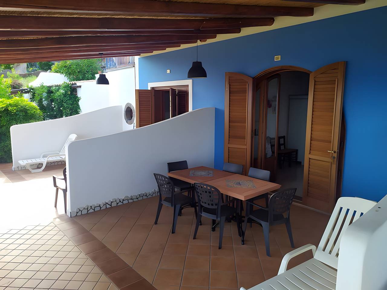 Hel lejlighed, Apartment in Villa "Vulcano" with Sea View, Wi-Fi and Air Conditioning in Lipari