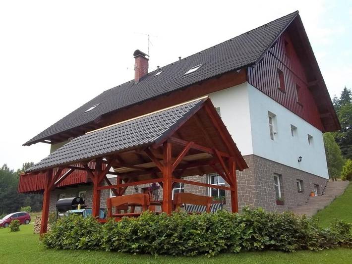 Dom gościnny dla 4 osób, z Taras i Ogród oraz Basen i Widok w Paseky nad Jizerou