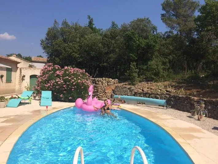 Apartamento de vacaciones para 4 personas, con vistas además de jardín y piscina - 1