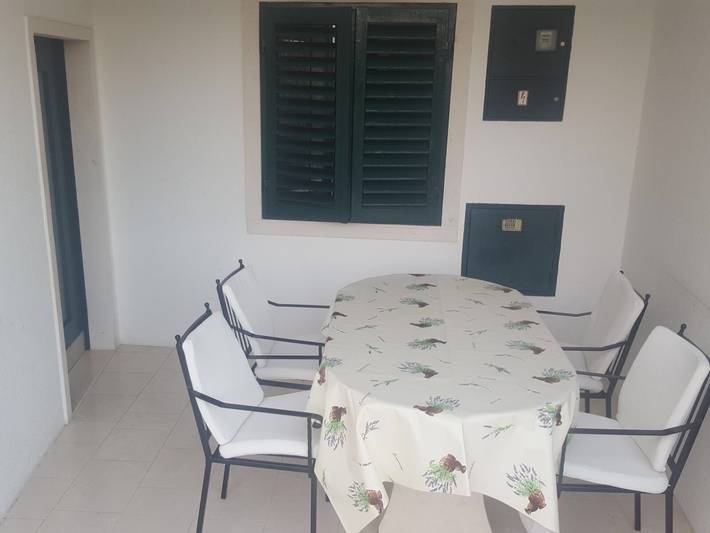 Ferienwohnung für 4 Personen, mit Balkon/Terrasse in Bol