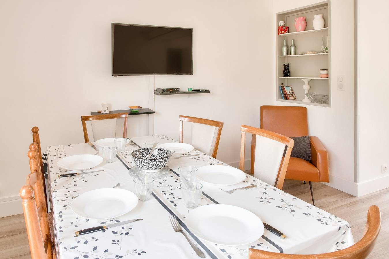 Rustikales Ferienhaus für 4 Erwachsene und 2 Kinder in Plovan, Quimper und Umgebung
