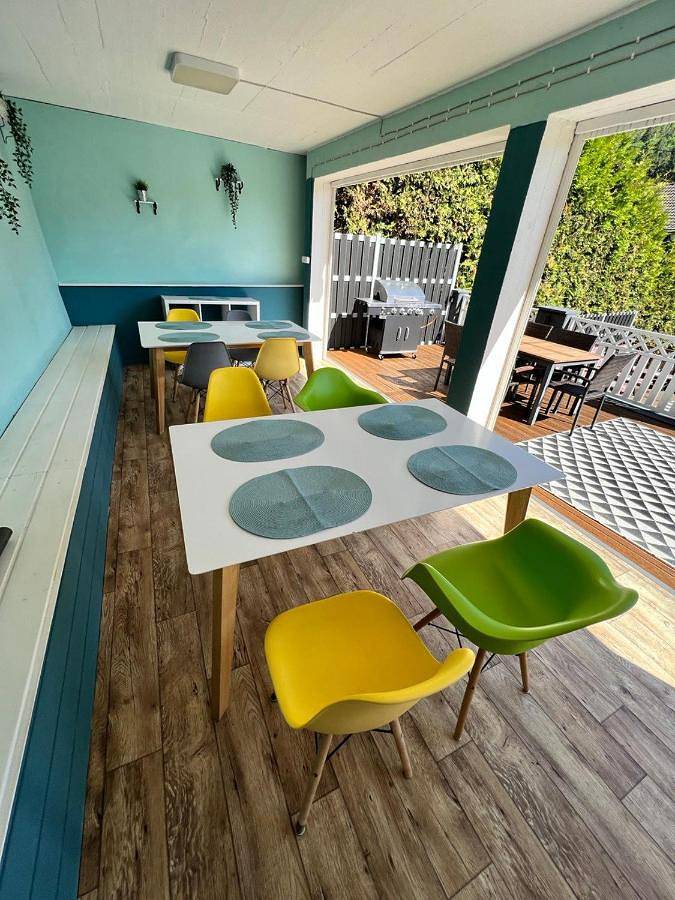 Bnb, mit Terrasse und Garten sowie Pool in der Eifel - 3