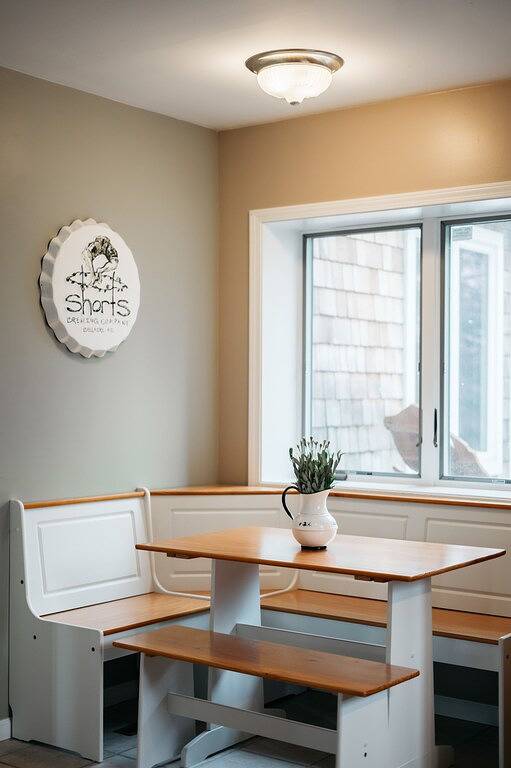 Vacation rental for 8 people, with yard and balcony in Torch Lake