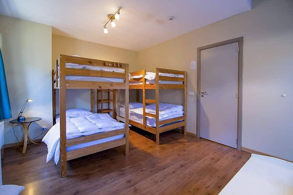 House-Ensuite with Bath-Countryside view-Le Val Fleuri - Gîte 32p. in Vresse-sur-Semois, Regio Namur