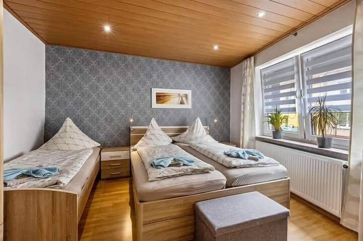 Apartamento entero, Modern vacation apartment with covered terrace in Thale, Harzvorland