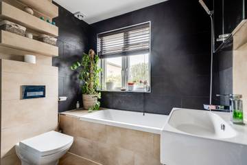 Vacation Rental for 8 Guests in Oxford, Oxfordshire, Picture 2