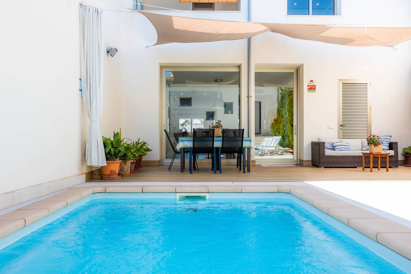 Villa 'Mallorquins' with Private Pool, Wi-Fi and Air Conditioning in Muro, North Majorca
