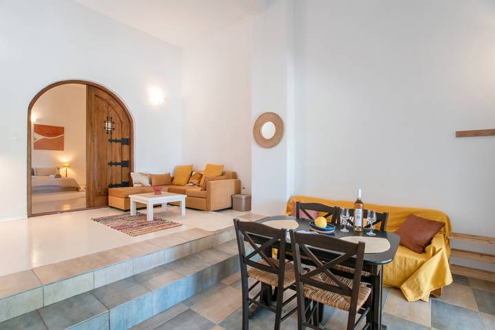 Gîte pour 5 personnes, avec jardin dans Paros - 4