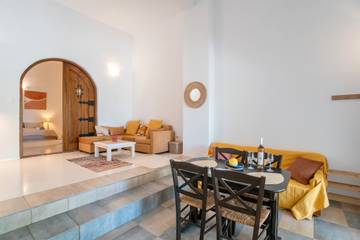 Apartment for 5 People in Paros, Paros Regional Unit, Photo 3