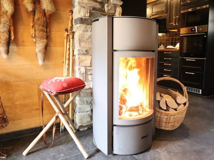 Romantisches Chalet mit Whirlpool und Dampfbad in Saint-Hubert, Neufchâteau und Umgebung