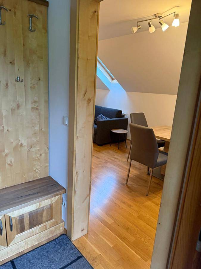 Ferienwohnung für 4 Personen, mit Terrasse und Ausblick, kinderfreundlich in der Oststeiermark