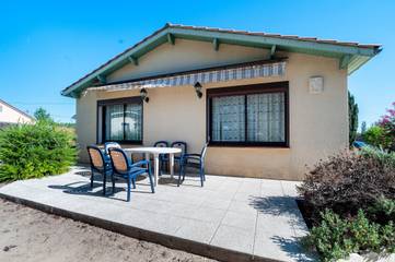 Gîte pour 6 personnes, avec terrasse à Eymet