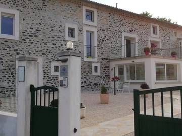 Chambre d’hôte pour 2 personnes, avec jardin à Alba-la-Romaine