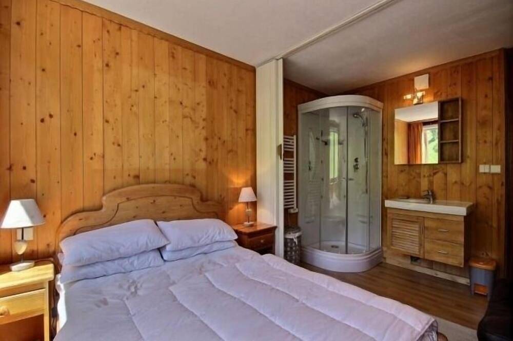 Appartement entier, Appartement lumineux 3 pièces, 6 pers., animaux admis, proche pistes in Plagne Centre, La Plagne-Tarentaise