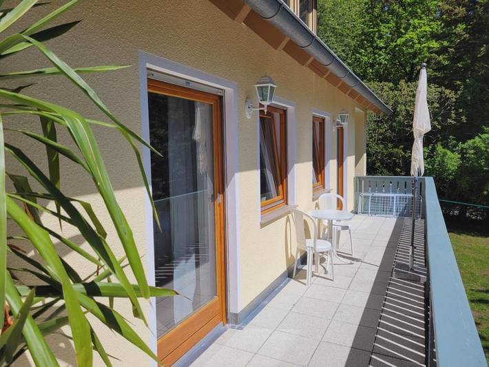 Ferienwohnung für 4 Personen, mit Balkon und Terrasse sowie Garten und Ausblick in Haundorf - 4