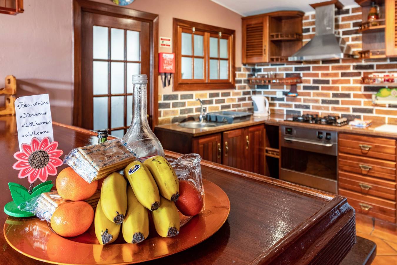 Ferienhaus "Cayenne" mit Meerblick, Privatem Garten und Wlan in Santa Cruz (Madeira), Madeira