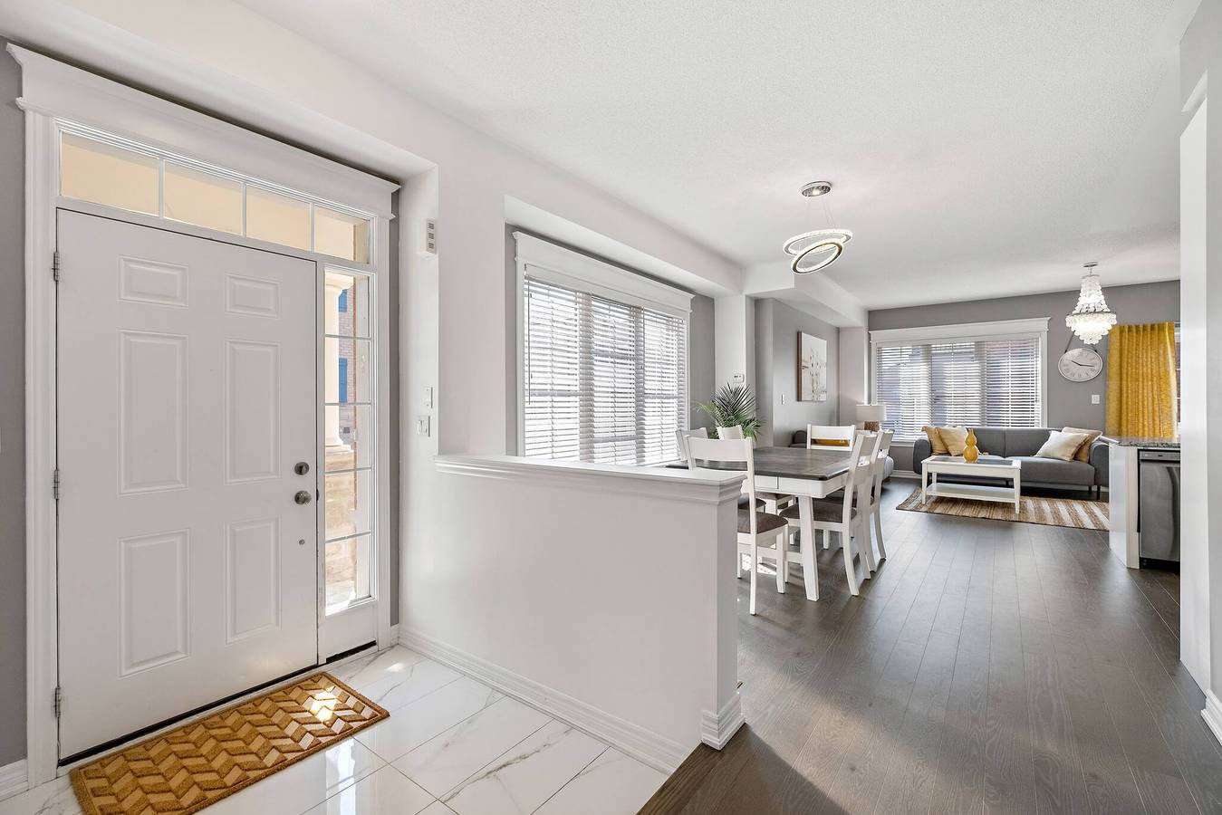 Casa moderna a pochi passi da ristoranti, negozi e laghi in Richmond Hill (Canada), Lago Ontario (Kanada)