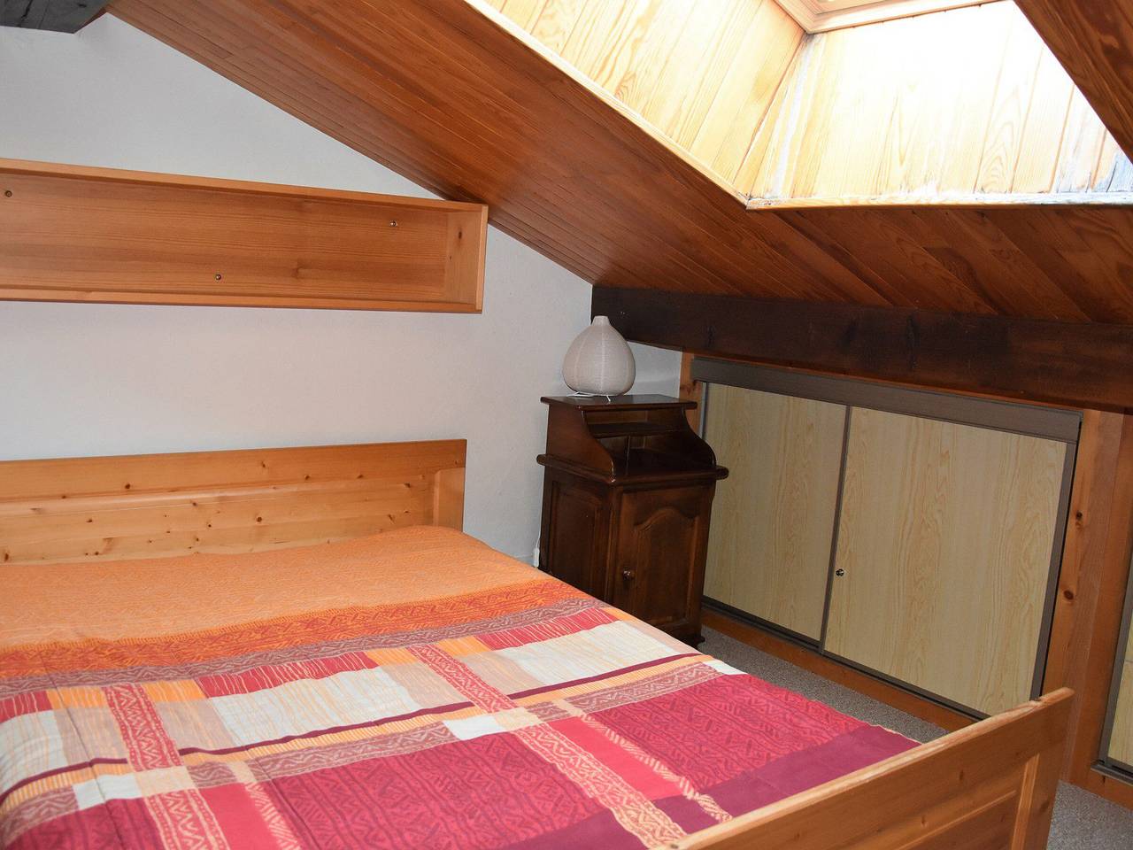 Entire apartment, Mezzanine studio, near slopes, south/east balcony, private garage in Pralognan-la-Vanoise, Vanoise National Park