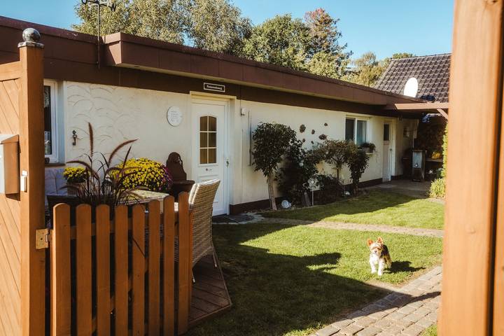 Ferienwohnung für 4 Personen, mit Balkon/Terrasse und Terrasse sowie Sauna im Ruhrgebiet - 2