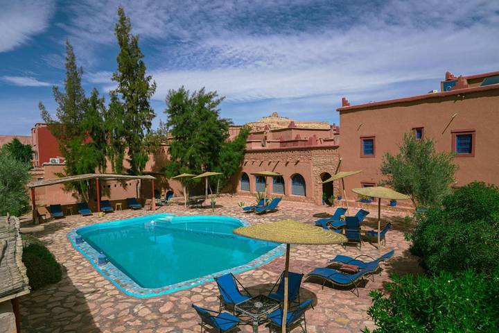 Alojamiento y desayuno para 2 personas, con jardín y vistas además de piscina y sauna - 1