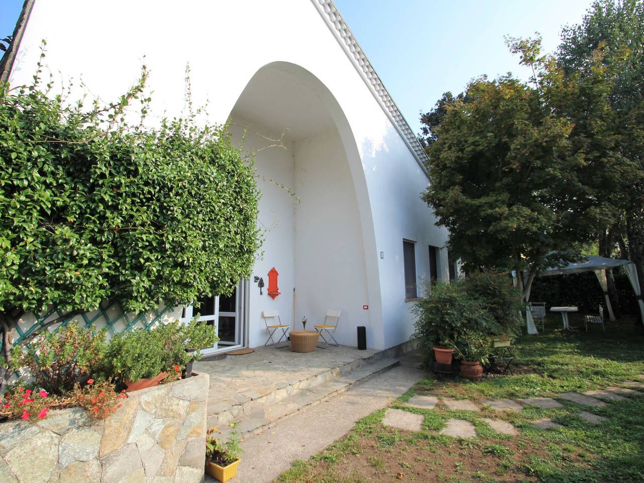 Bruna in Lisanza (Sesto Calende), Comune di Sesto Calende