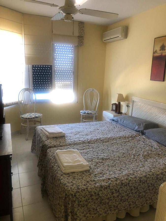 Gîte pour 5 personnes, avec vue ainsi que piscine et terrasse dans La Manga del Mar Menor - 4