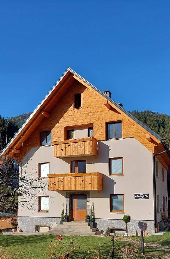 Appartement de vacances pour 5 personnes, avec vue et terrasse