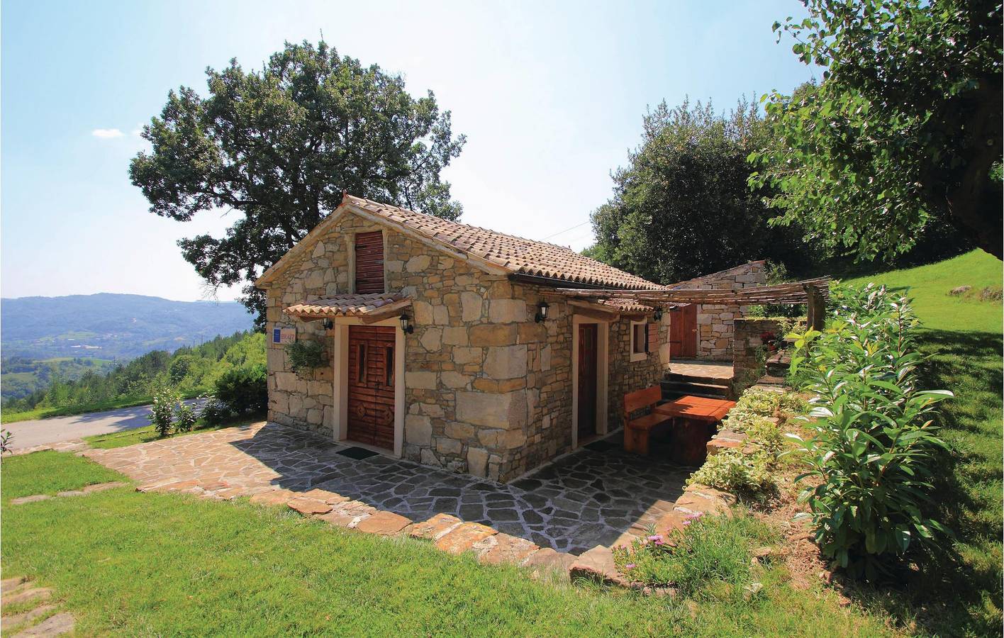Ferienhaus für 8 Personen mit Terrasse in Pazin, Zentralistrien