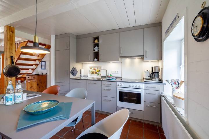 Ferienhaus für 5 Personen, mit Terrasse und Garten in Midlum - 4
