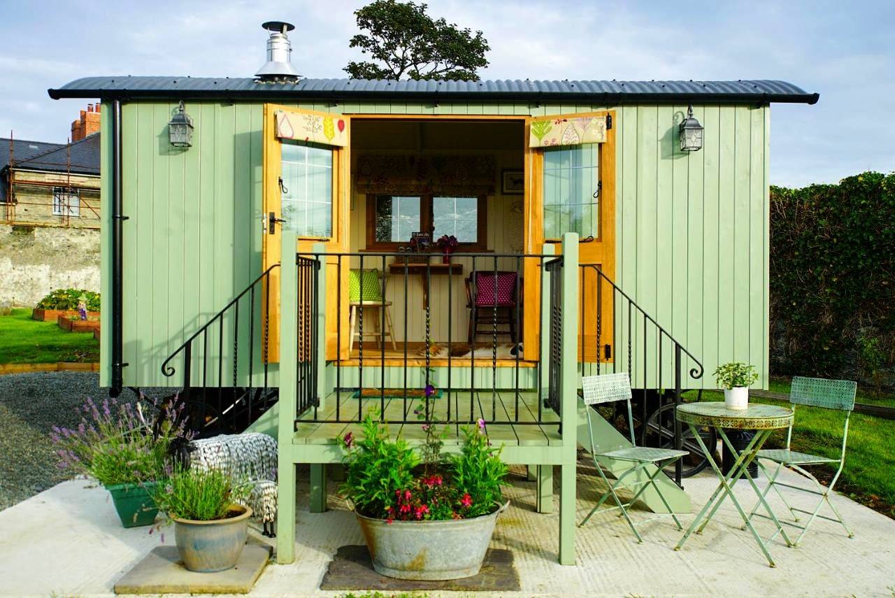 Shepherd's Hut in Isle of Anglesey