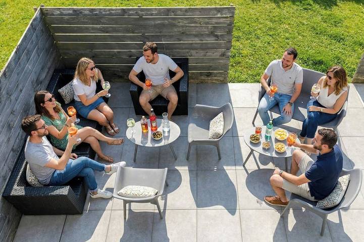 Location de vacances pour 15 personnes, avec Jacuzzi ainsi que Jardin et Sauna dans Hurtigheim
